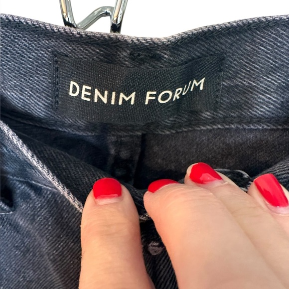 Aritzia denim forum The Farrah Hi-Rise Wide Jean 28 - Picture 5 of 10